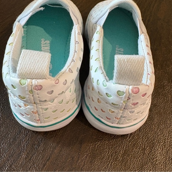 Toddler Kids Rainbow Hearts Glitter Slip-On Sneakers -SIZE 7T - Picture 4 of 7